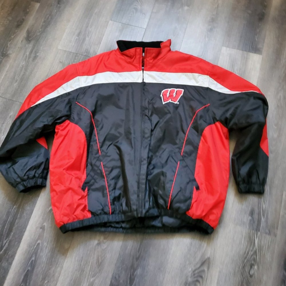 Wisconsin Badgers Jacket size XXL